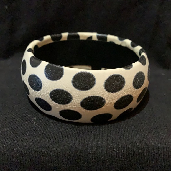 Black Bangle Collection - Picture 2 of 7